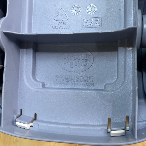 Green Toys Ambulance Truck | Eco-Friendly Kids Toy | Made in USA - Picture 7 of 7